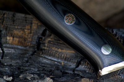 Günstiges Schneidemesser und Küchenmesser aus Damaststahl mit robustem G10-Messergriff – edles Besteck für die moderne Küche