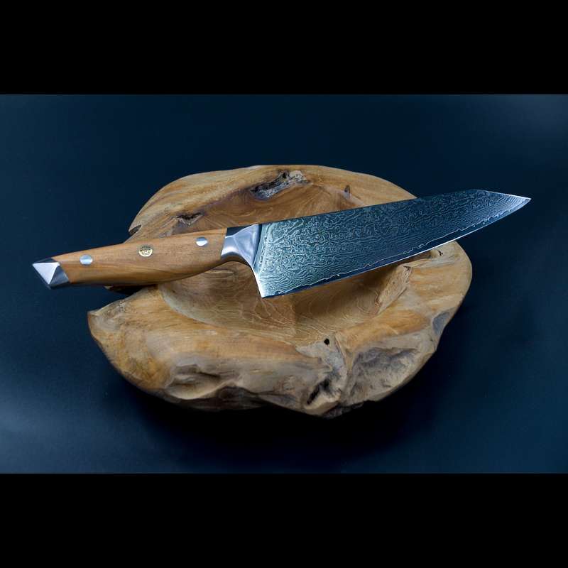 Japanisches Kiritsuke Damastmesser – Schneidemesser und Küchenmesser, auch als Fischmesser nutzbar, mit edlem Olivenholzgriff, hochwertiges Besteck für die Küche