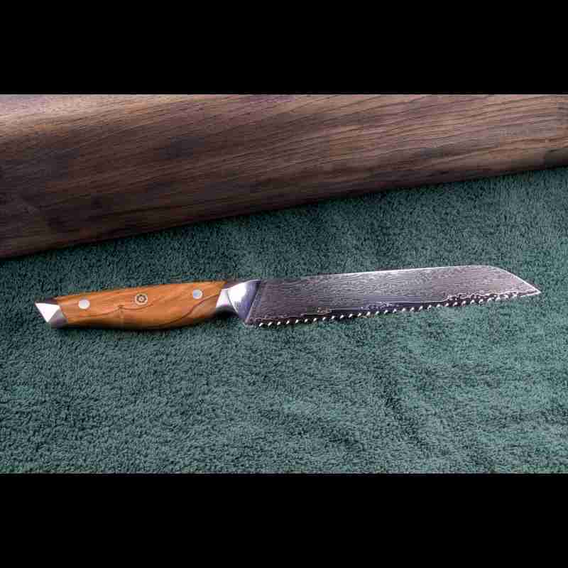 SKeld™ - Schneidemesser - Damast Brotmesser mit Wellenschliff und edlem Olivenholz